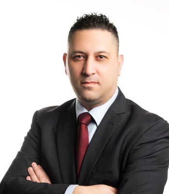 Portrait of Victor Buttaro, NYS/NJ Licensed Real Estate Salesperson.